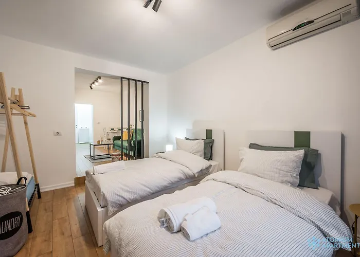 Atomium * ティラナ